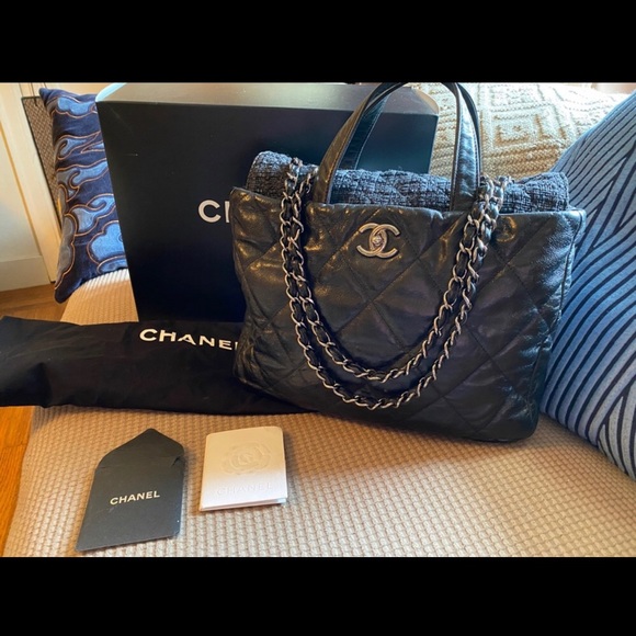CHANEL Handbags - Chanel Le Tweed shoulder bag tote